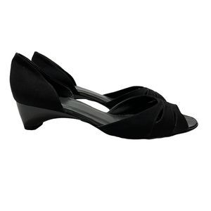 Stuart Weitzman Black Peep Toe Kitten Heels Size 9